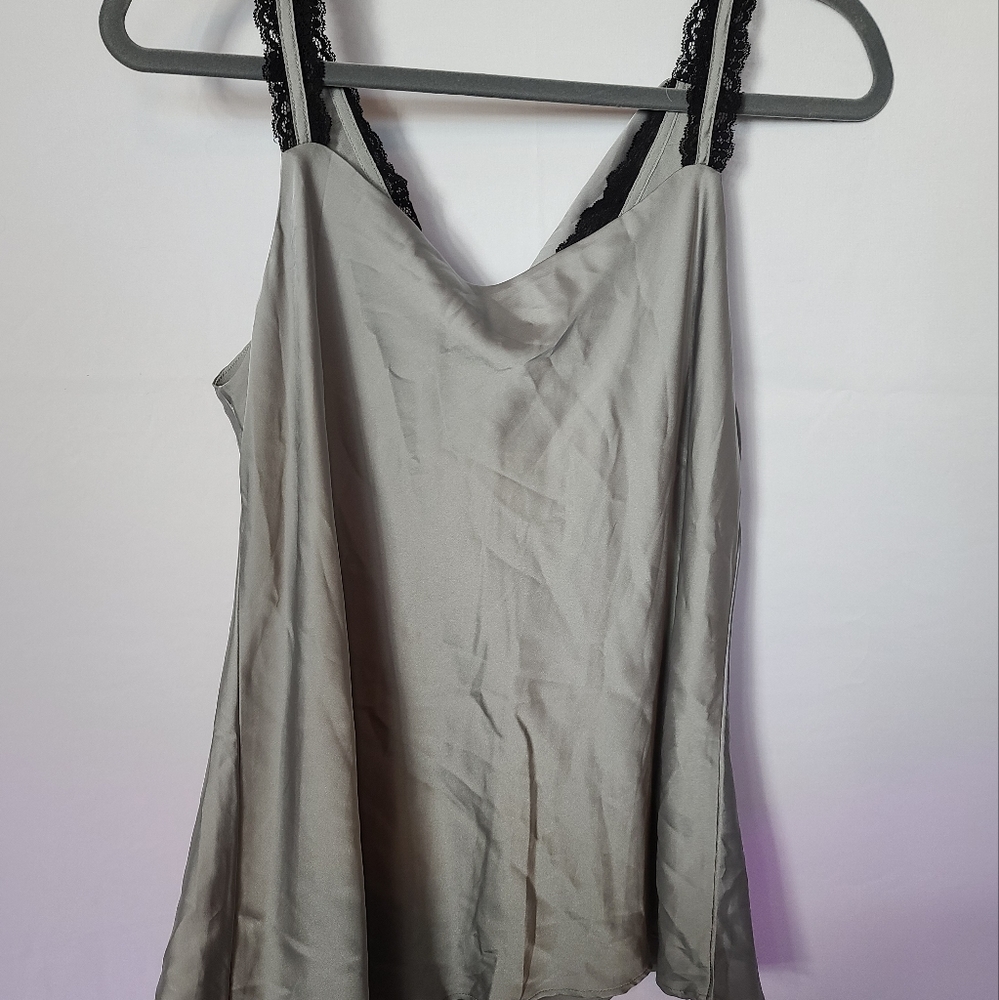 COPY - WHBM Blouse - Picture 3 of 6